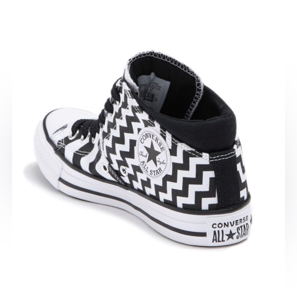 Converse All-Stars, Madison, black and white Chevron pattern size 6 for women - Picture 2 of 8